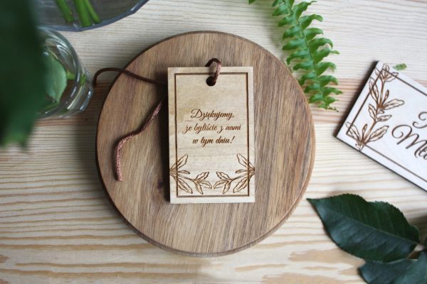 Drewniane etykietki podziękowanie dla gości ślub